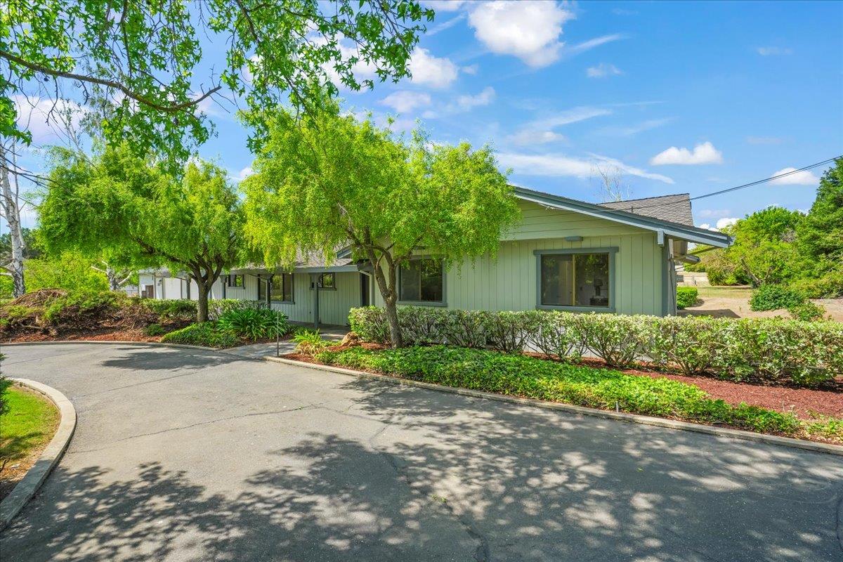 Detail Gallery Image 6 of 50 For Godfrey Ave, Gilroy,  CA 95020 - 4 Beds | 2/1 Baths