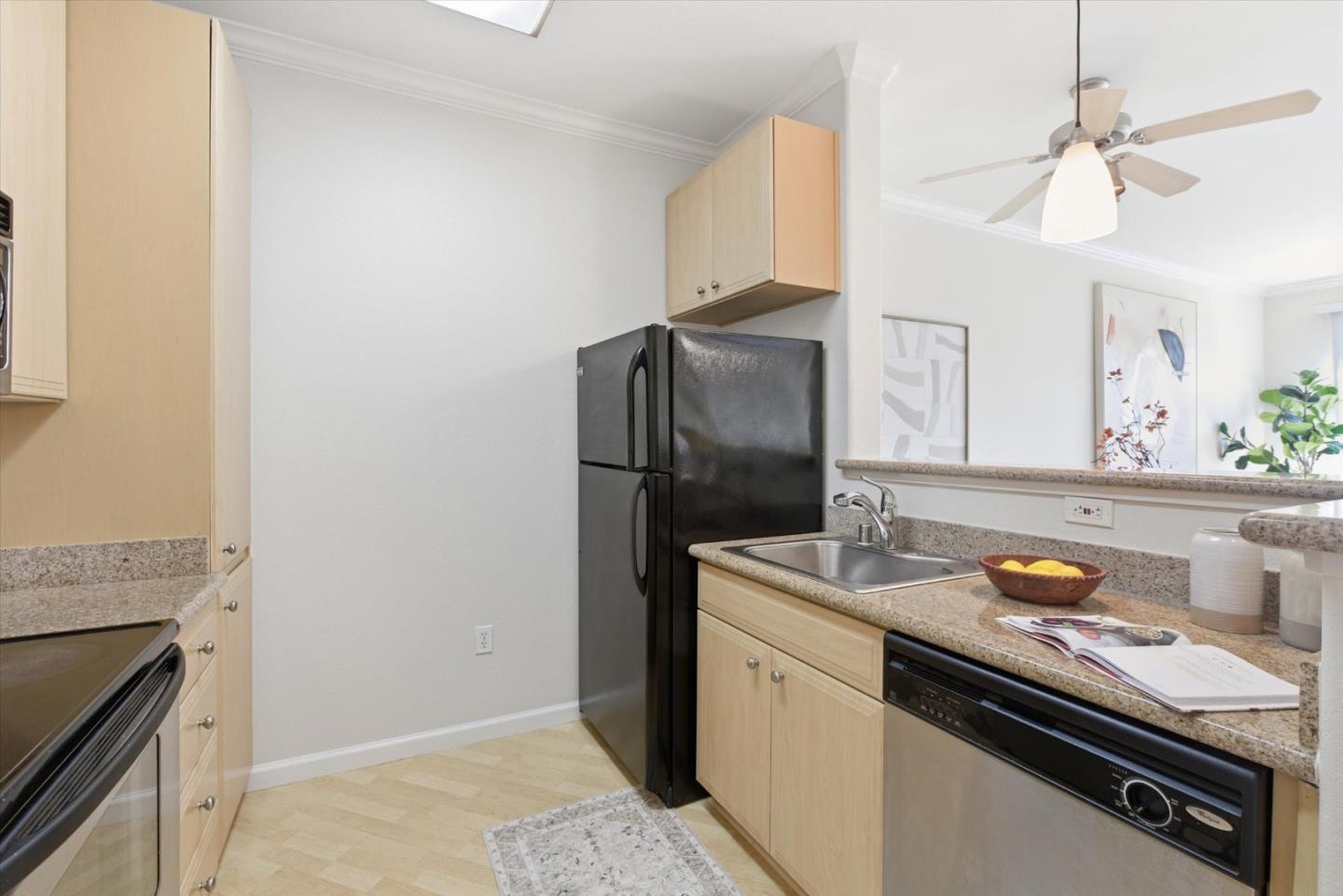 Detail Gallery Image 10 of 24 For 801 Winchester #4100,  San Jose,  CA 95128 - 1 Beds | 1 Baths