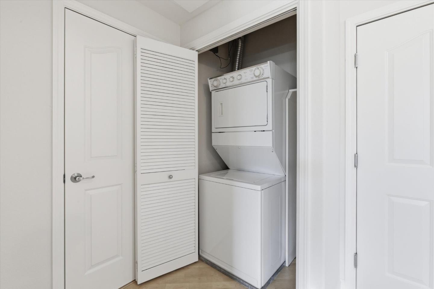 Detail Gallery Image 15 of 24 For 801 Winchester #4100,  San Jose,  CA 95128 - 1 Beds | 1 Baths