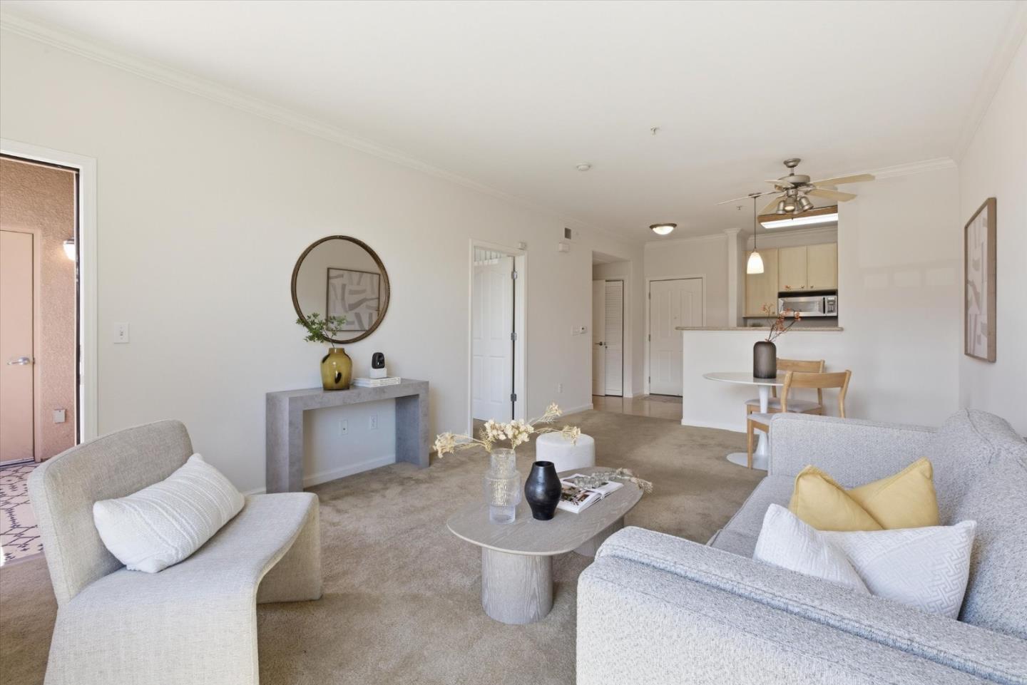 Detail Gallery Image 4 of 24 For 801 Winchester #4100,  San Jose,  CA 95128 - 1 Beds | 1 Baths