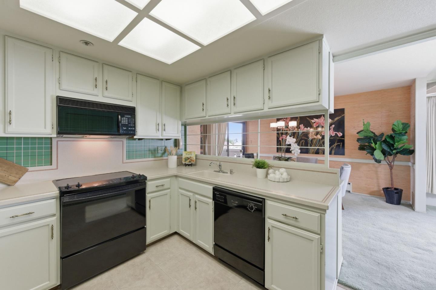 Photo #18: ML82042798 Listing: Photo #18