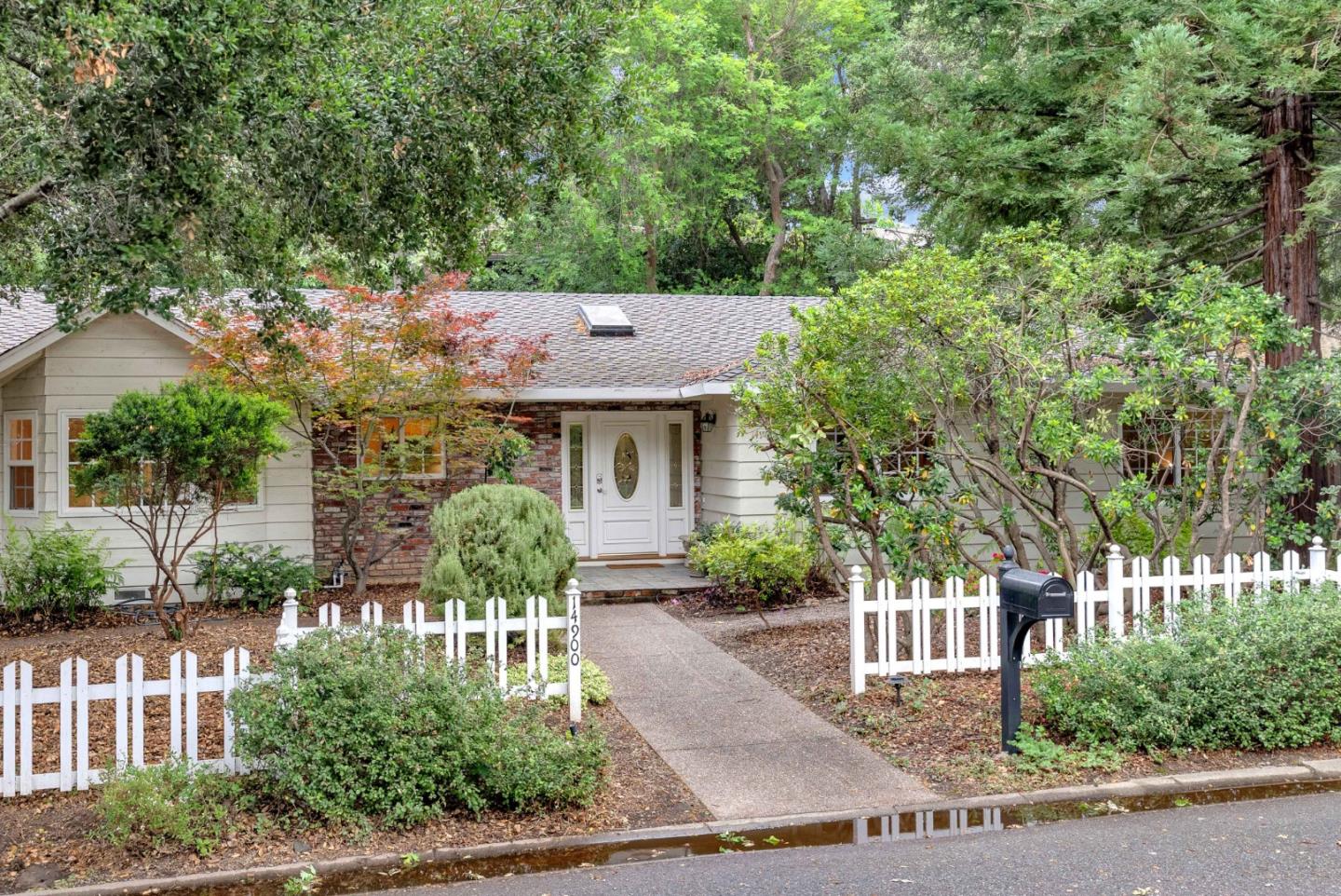 Detail Gallery Image 2 of 56 For 14900 Quito Rd, Los Gatos,  CA 95032 - 4 Beds | 2/1 Baths