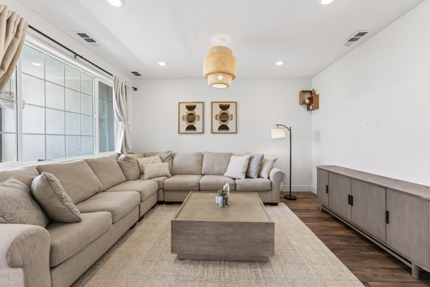 Detail Gallery Image 13 of 44 For 9532 Seawind Way, Newark,  CA 94560 - 3 Beds | 2/1 Baths