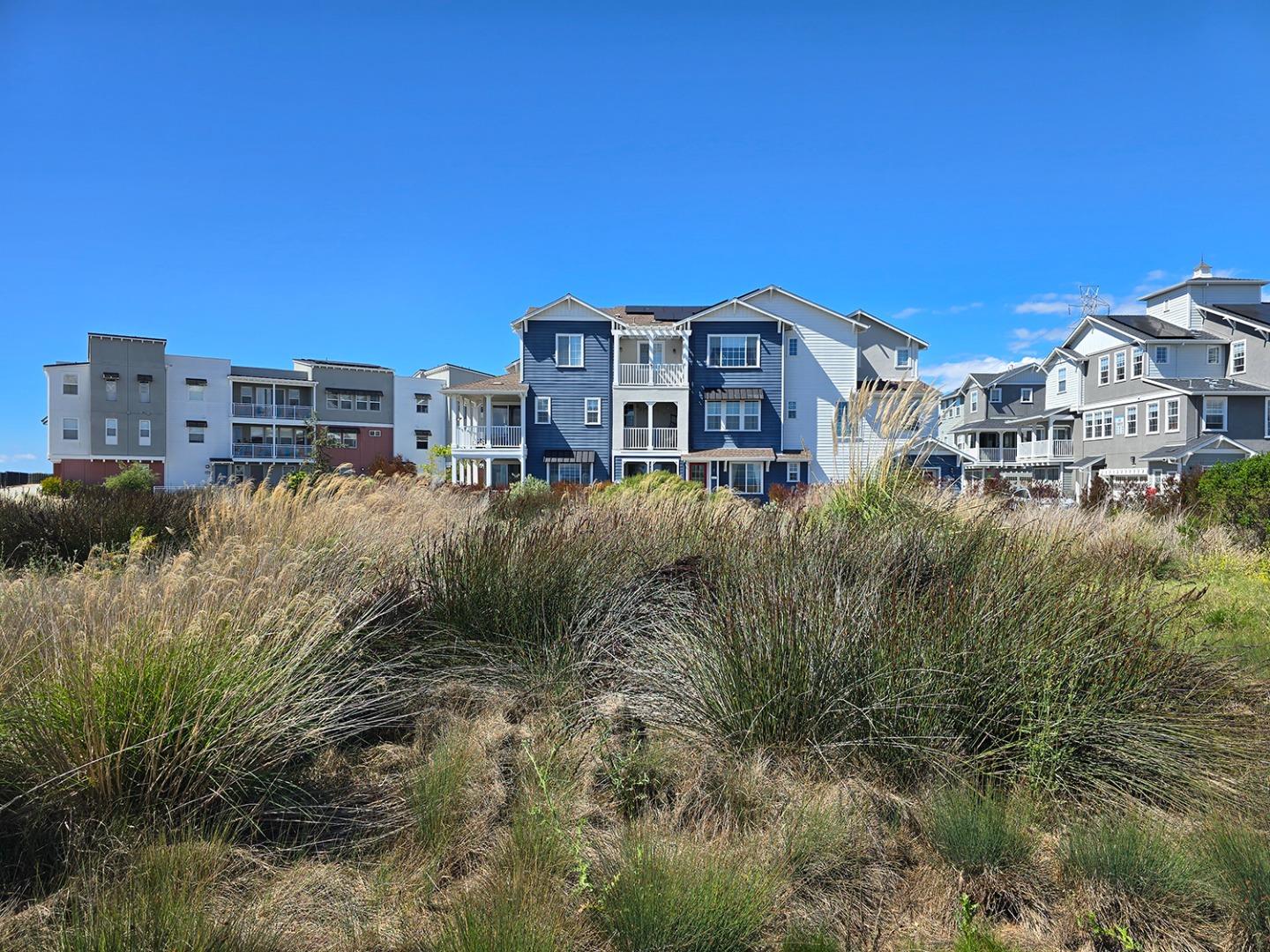 Detail Gallery Image 4 of 44 For 9532 Seawind Way, Newark,  CA 94560 - 3 Beds | 2/1 Baths