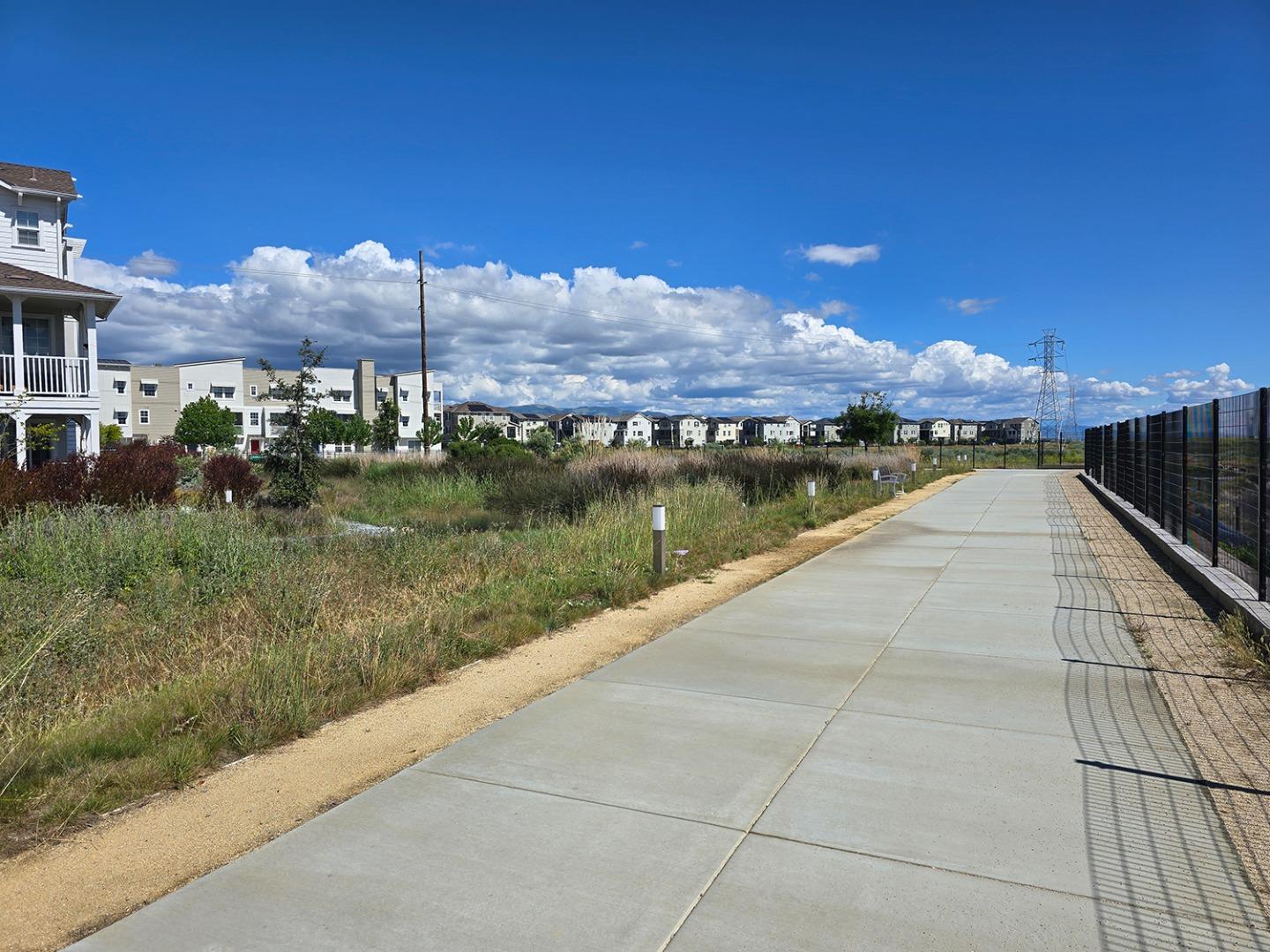 Detail Gallery Image 42 of 44 For 9532 Seawind Way, Newark,  CA 94560 - 3 Beds | 2/1 Baths