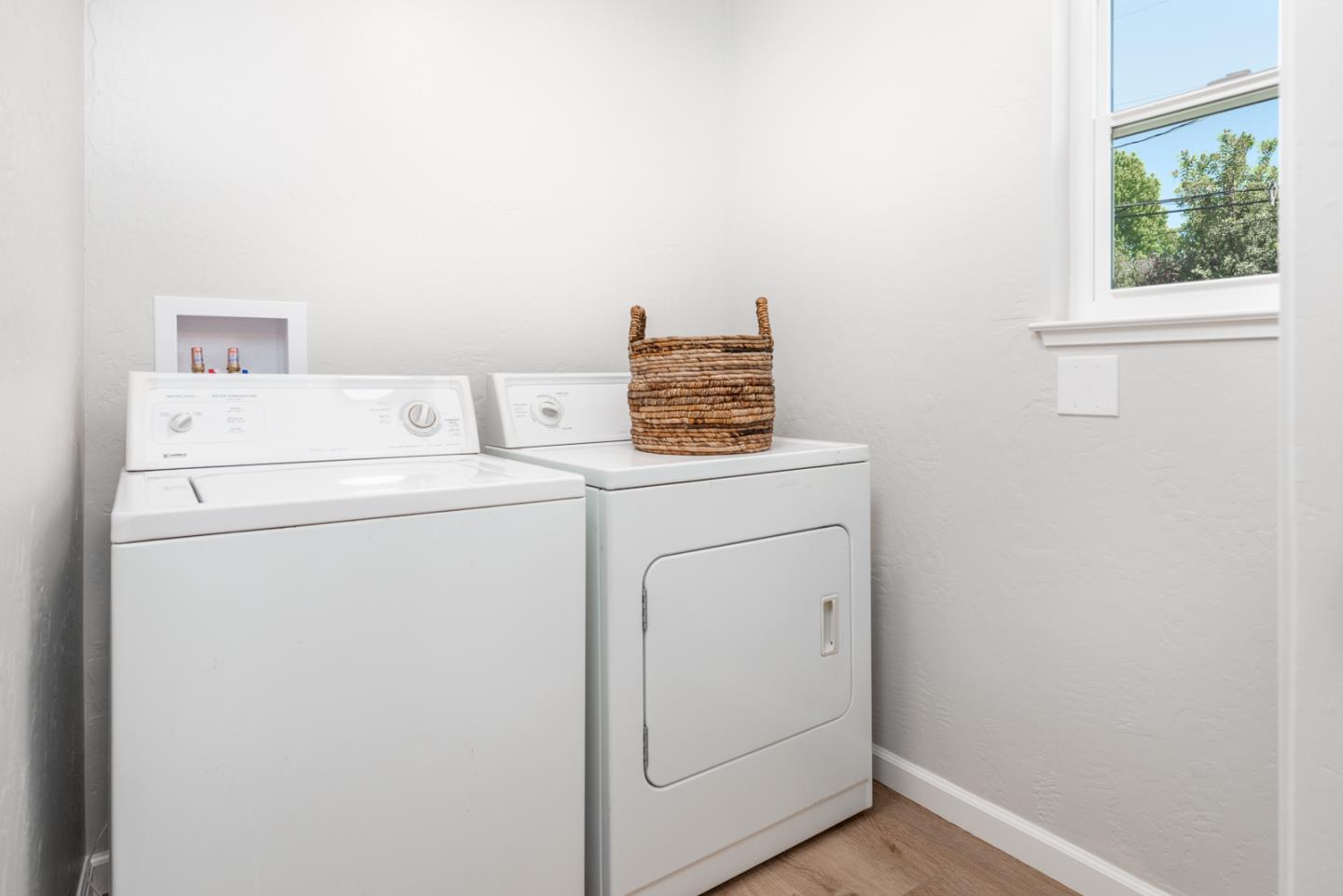 Detail Gallery Image 11 of 25 For 1748 Harte, San Jose,  CA 95124 - 4 Beds | 2 Baths