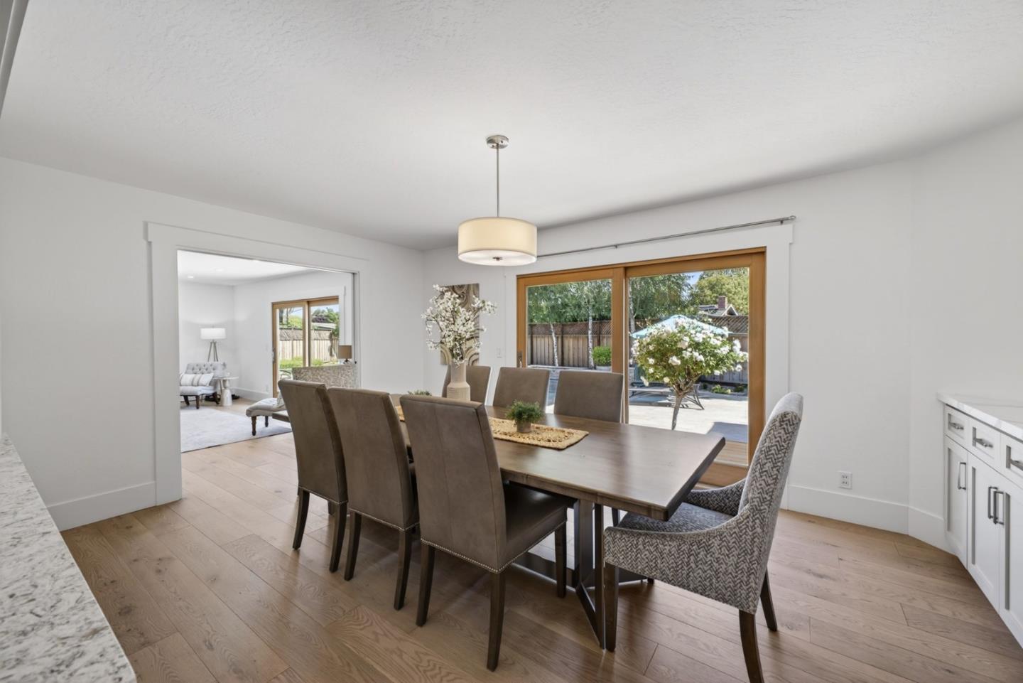 Detail Gallery Image 19 of 84 For 2256 Glenkirk Ct, San Jose,  CA 95124 - 5 Beds | 3 Baths