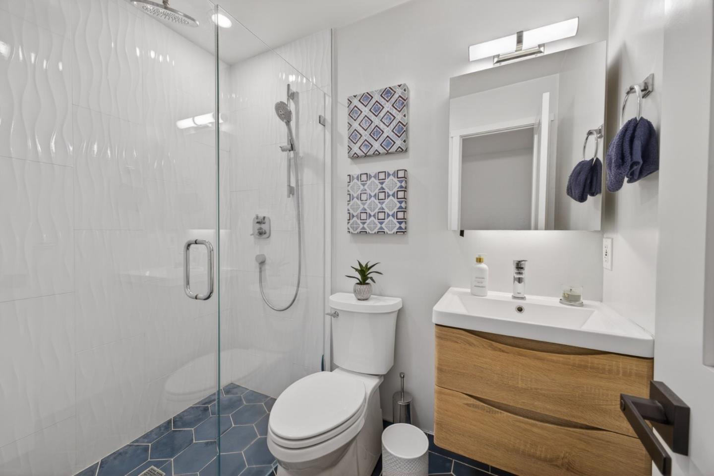 Detail Gallery Image 27 of 84 For 2256 Glenkirk Ct, San Jose,  CA 95124 - 5 Beds | 3 Baths