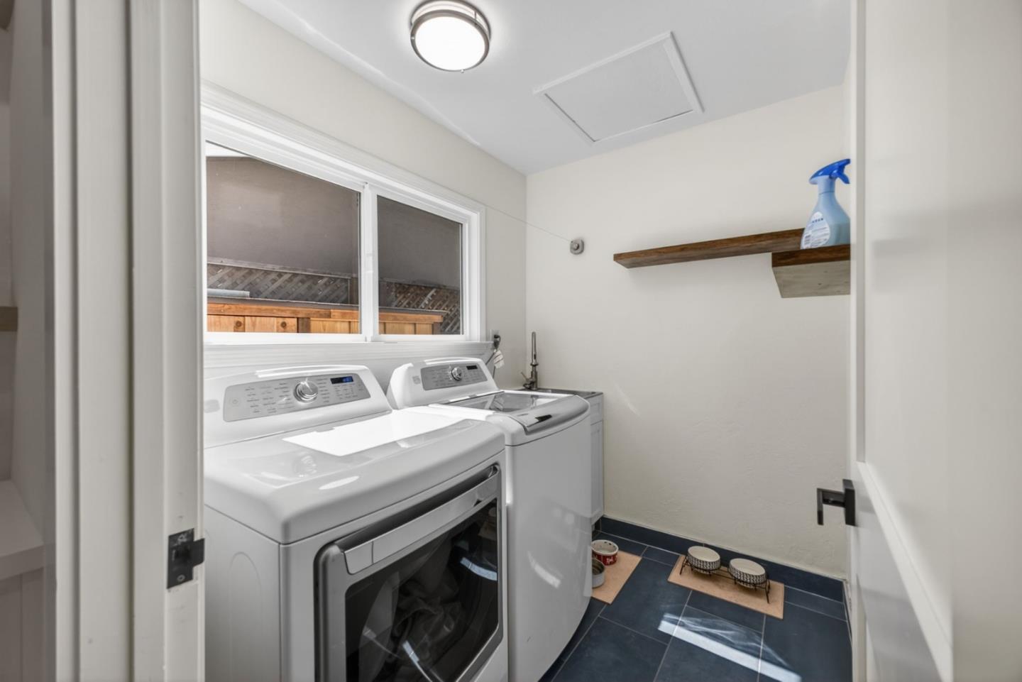 Detail Gallery Image 28 of 84 For 2256 Glenkirk Ct, San Jose,  CA 95124 - 5 Beds | 3 Baths