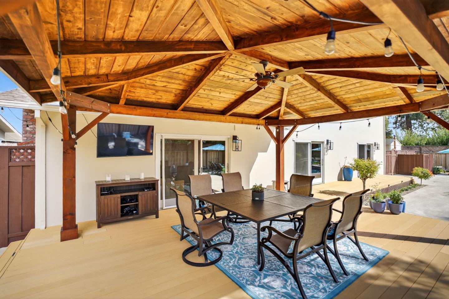 Detail Gallery Image 46 of 84 For 2256 Glenkirk Ct, San Jose,  CA 95124 - 5 Beds | 3 Baths