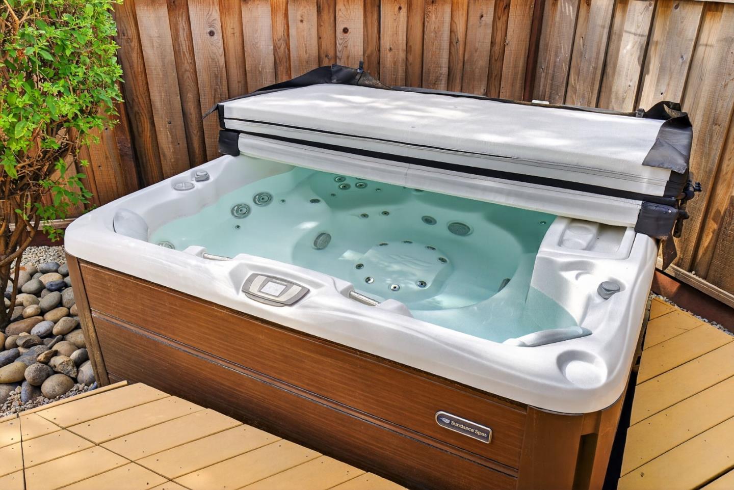 Detail Gallery Image 55 of 84 For 2256 Glenkirk Ct, San Jose,  CA 95124 - 5 Beds | 3 Baths