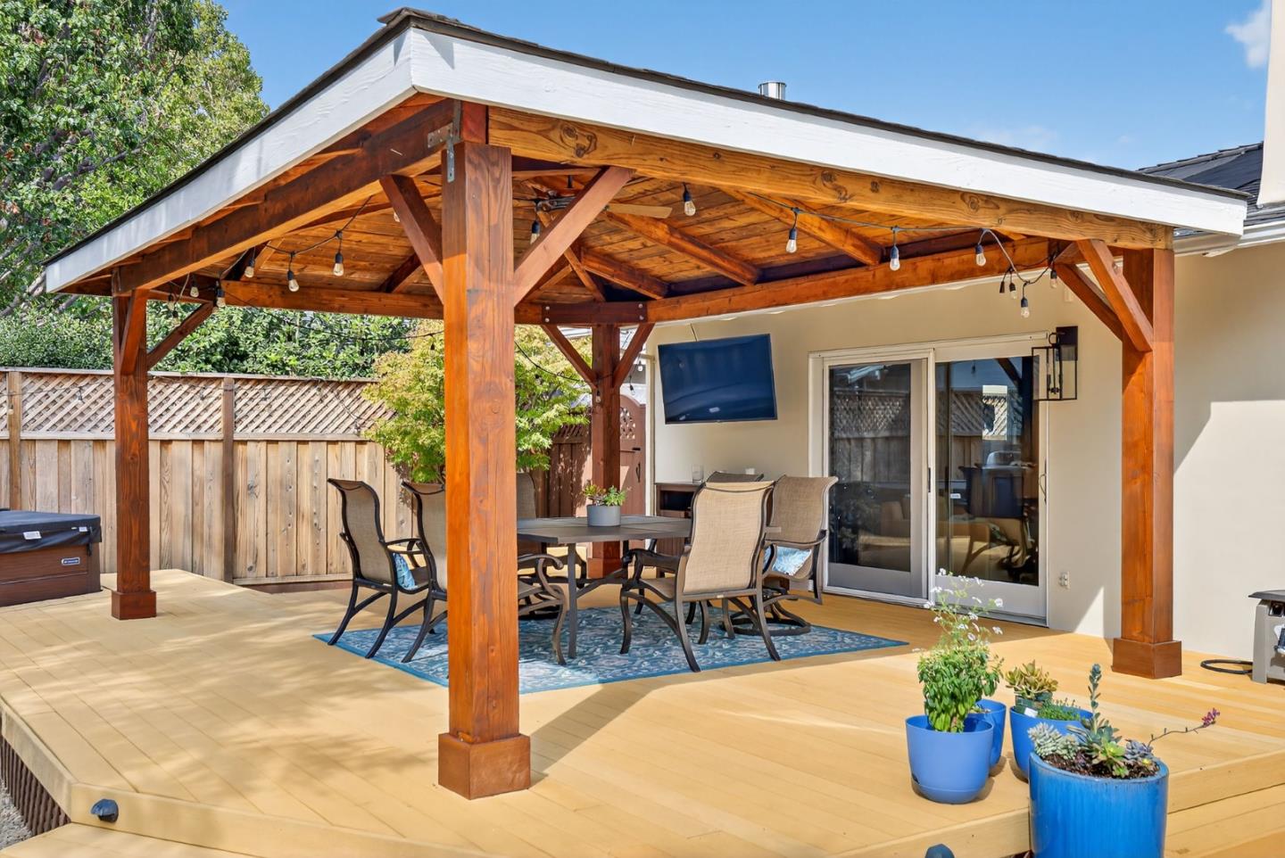 Detail Gallery Image 70 of 84 For 2256 Glenkirk Ct, San Jose,  CA 95124 - 5 Beds | 3 Baths