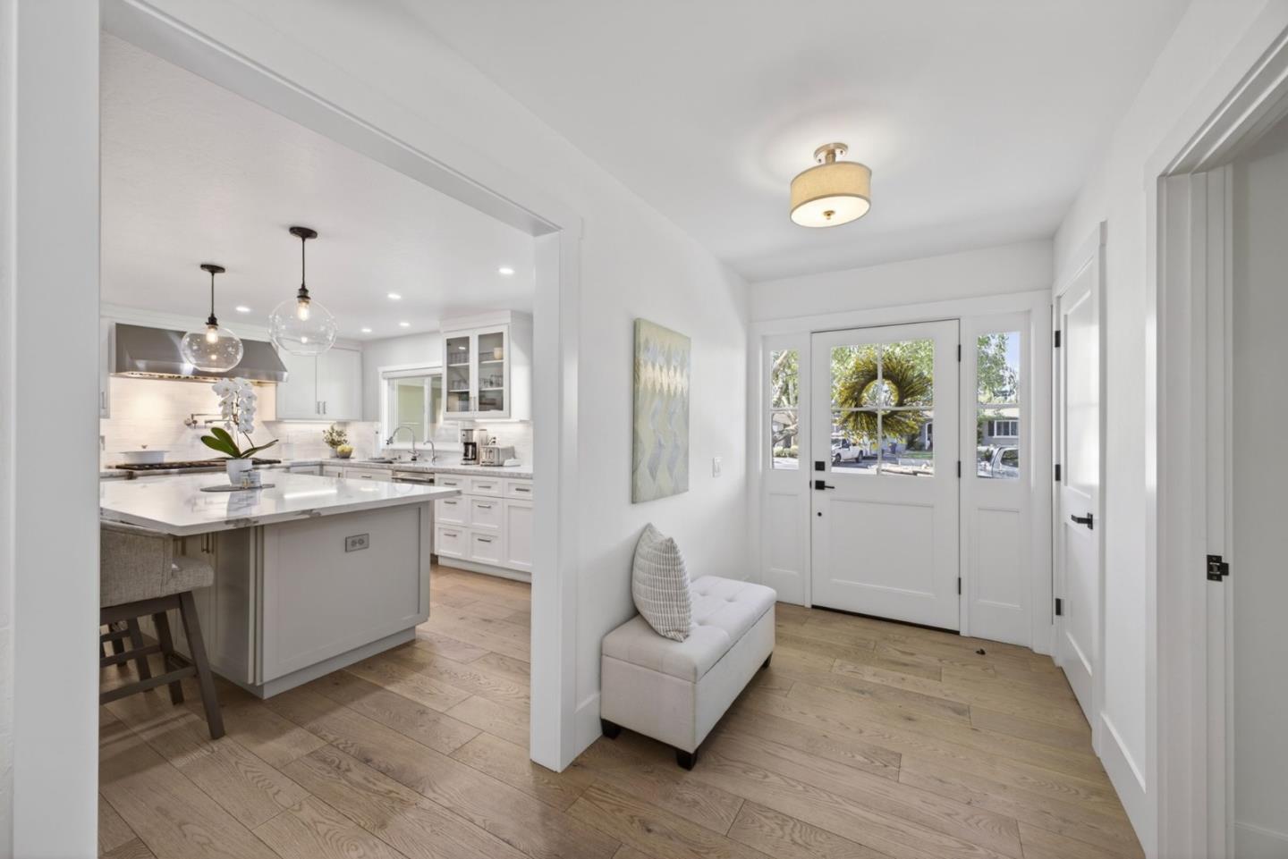 Detail Gallery Image 9 of 84 For 2256 Glenkirk Ct, San Jose,  CA 95124 - 5 Beds | 3 Baths