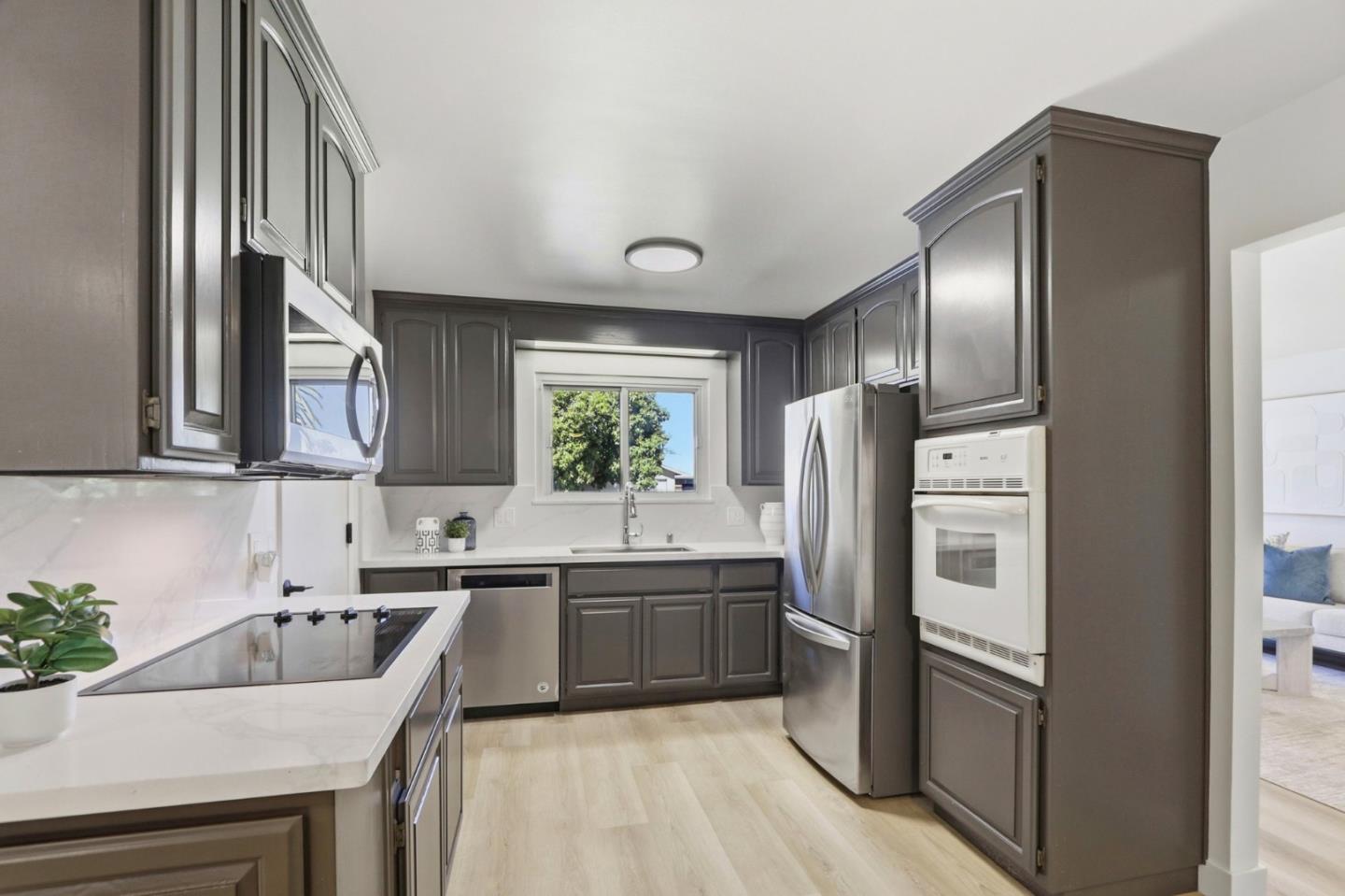 Detail Gallery Image 9 of 43 For 784 Orkney, Santa Clara,  CA 95054 - 4 Beds | 2 Baths