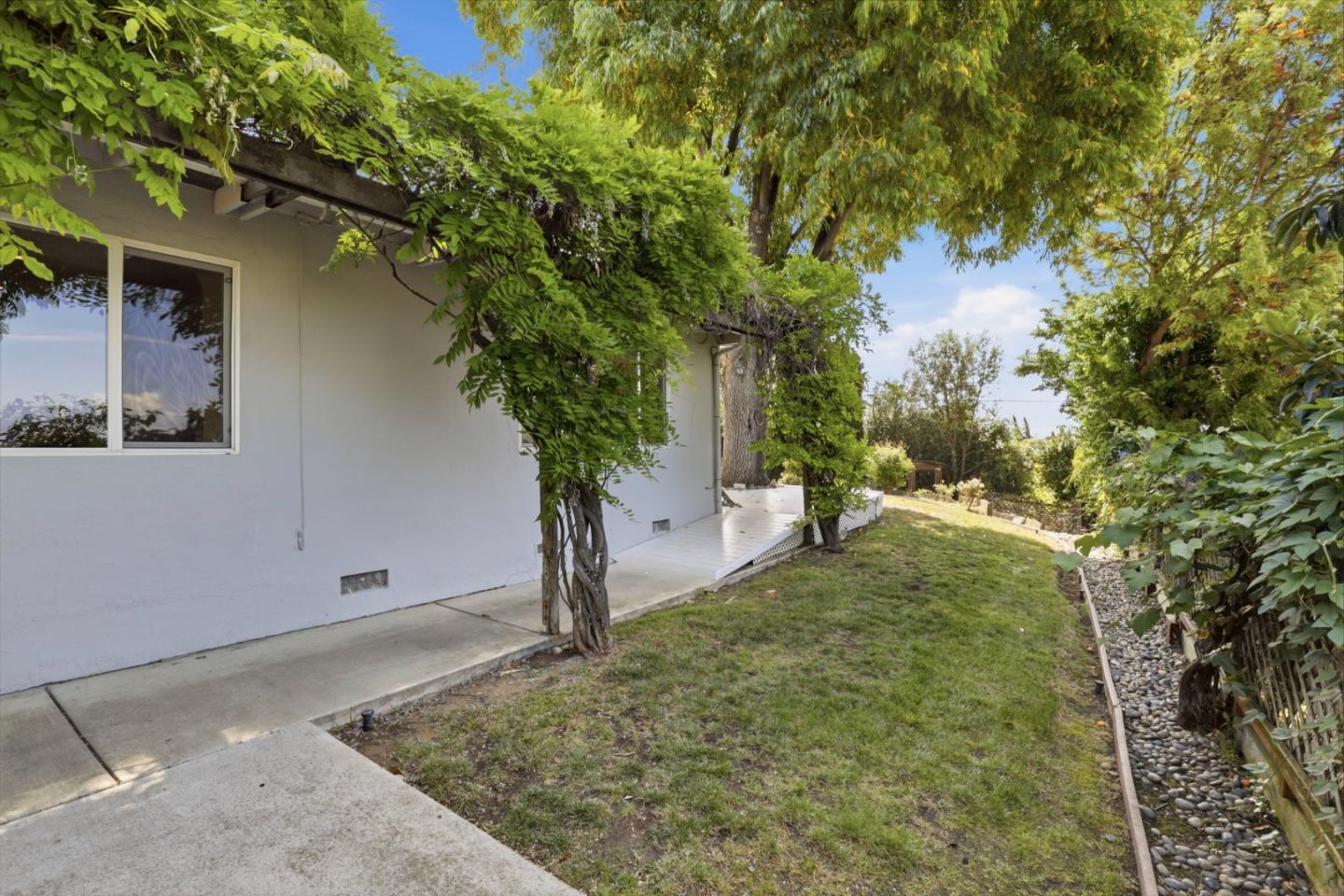 Detail Gallery Image 31 of 46 For 3628 Vista Del Valle, San Jose,  CA 95132 - 4 Beds | 2 Baths