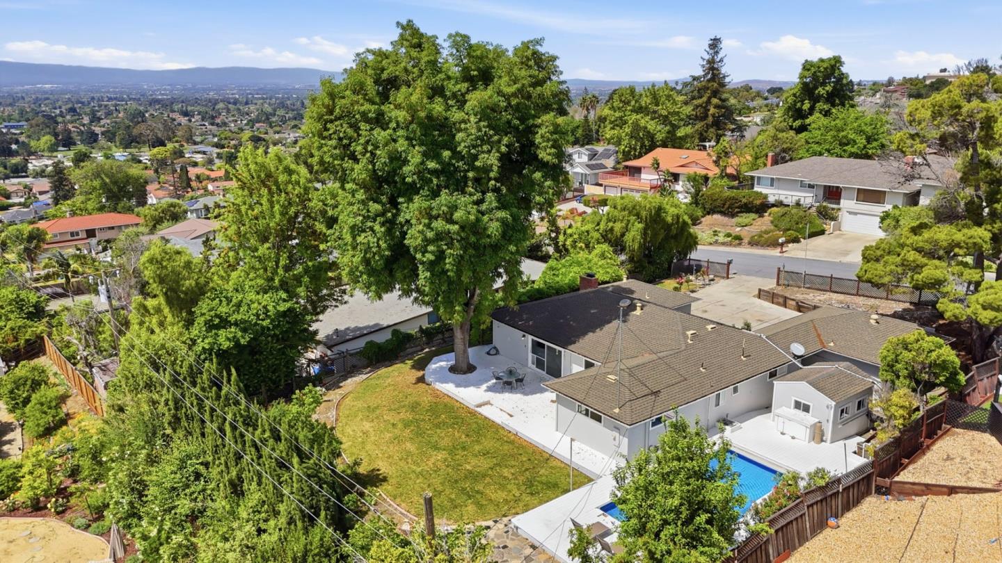 Detail Gallery Image 4 of 46 For 3628 Vista Del Valle, San Jose,  CA 95132 - 4 Beds | 2 Baths