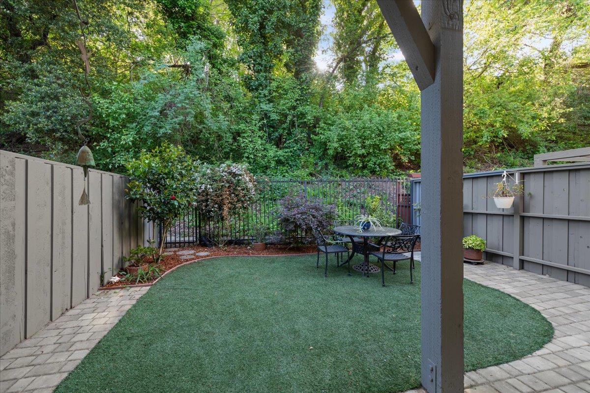 Detail Gallery Image 17 of 45 For 6 Flora Ln, Scotts Valley,  CA 95066 - 3 Beds | 2/1 Baths