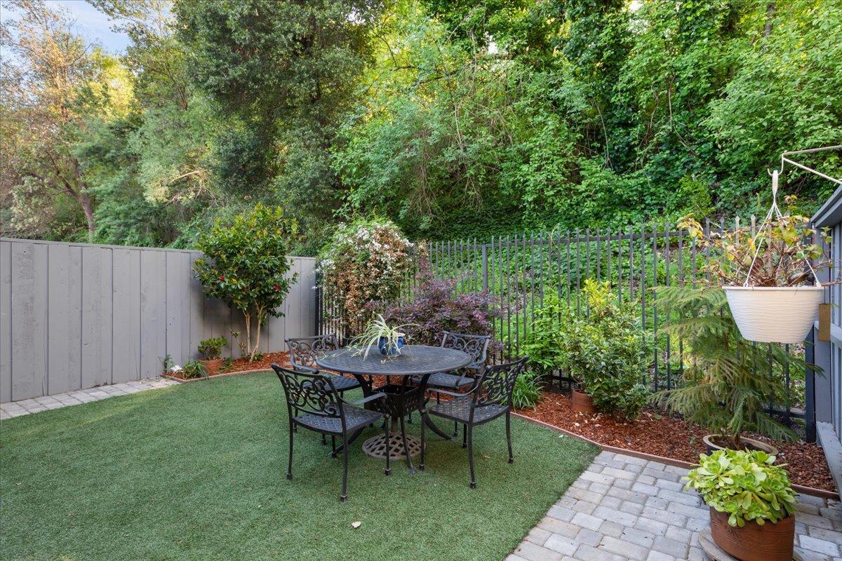 Detail Gallery Image 18 of 45 For 6 Flora Ln, Scotts Valley,  CA 95066 - 3 Beds | 2/1 Baths