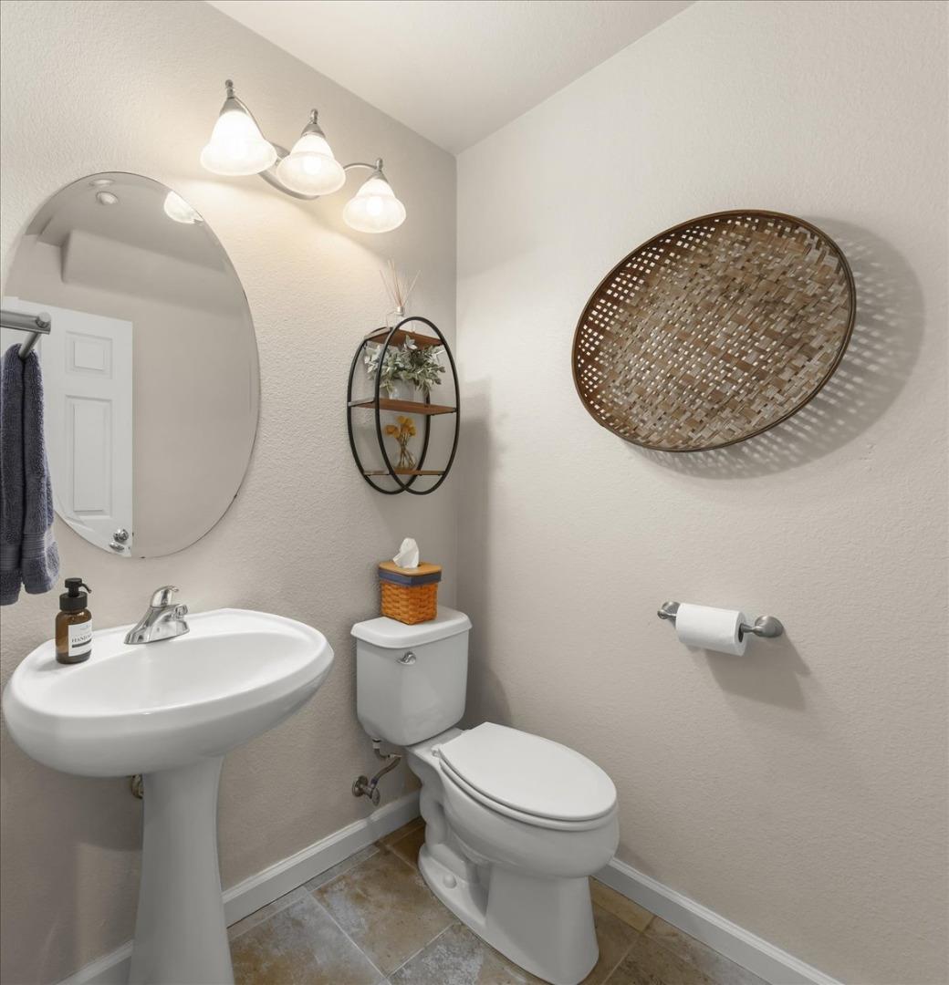 Detail Gallery Image 19 of 45 For 6 Flora Ln, Scotts Valley,  CA 95066 - 3 Beds | 2/1 Baths