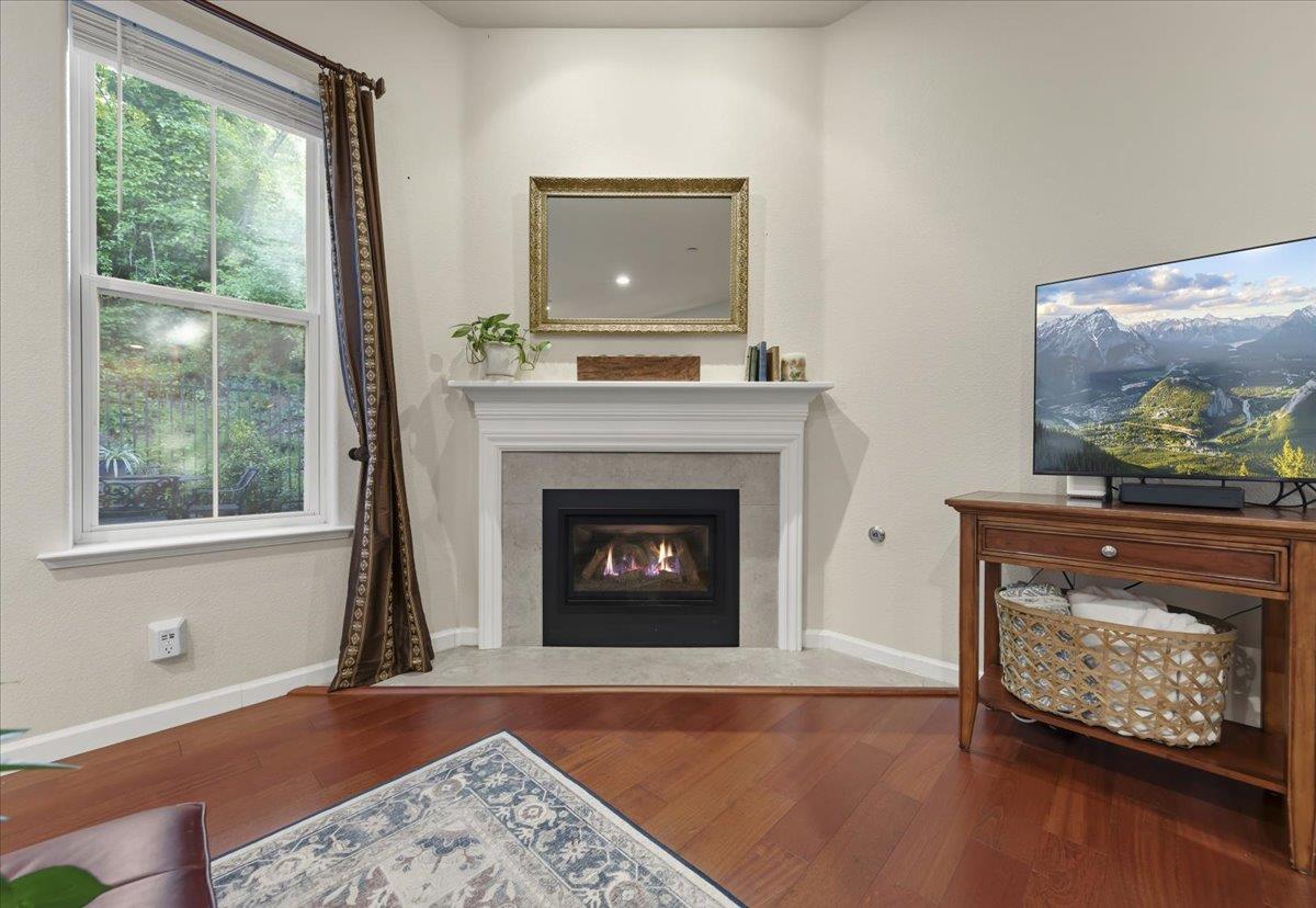 Detail Gallery Image 9 of 45 For 6 Flora Ln, Scotts Valley,  CA 95066 - 3 Beds | 2/1 Baths