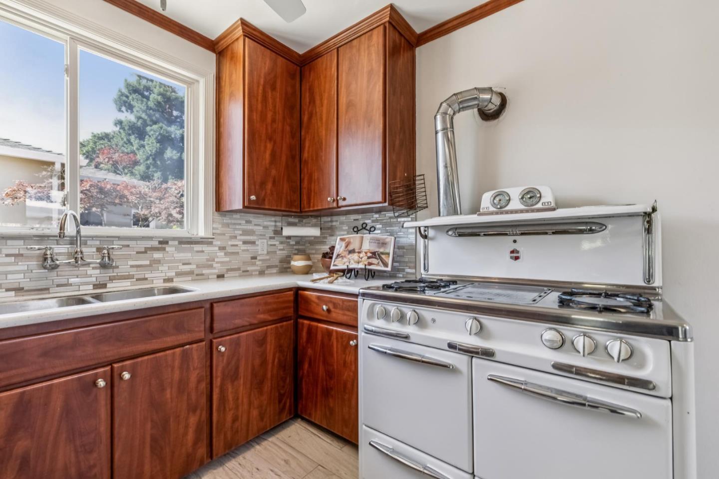 Detail Gallery Image 24 of 67 For 648 Guadalupe Ave, Millbrae,  CA 94030 - 3 Beds | 1 Baths