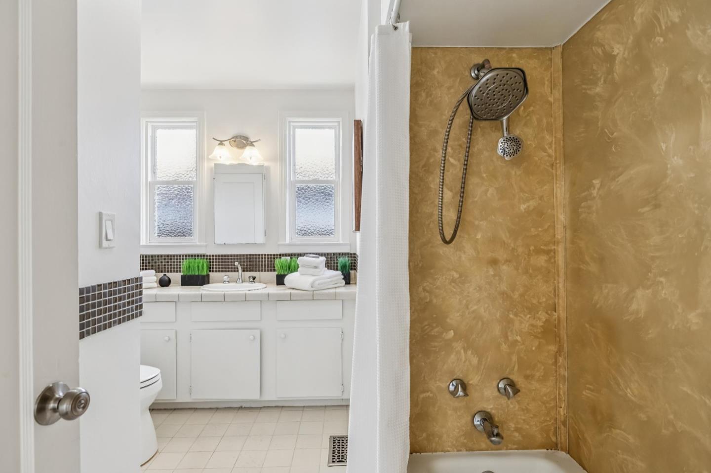 Detail Gallery Image 33 of 67 For 648 Guadalupe Ave, Millbrae,  CA 94030 - 3 Beds | 1 Baths