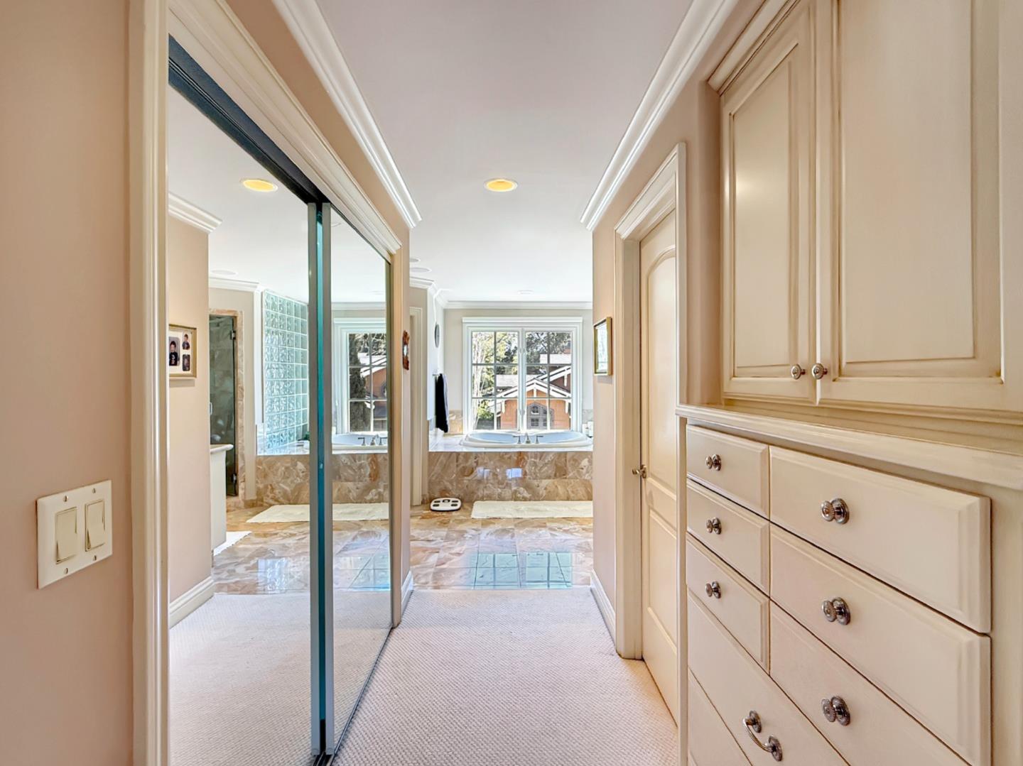 Detail Gallery Image 23 of 52 For 1526 Hillview Dr, Los Altos,  CA 94024 - 5 Beds | 5/1 Baths