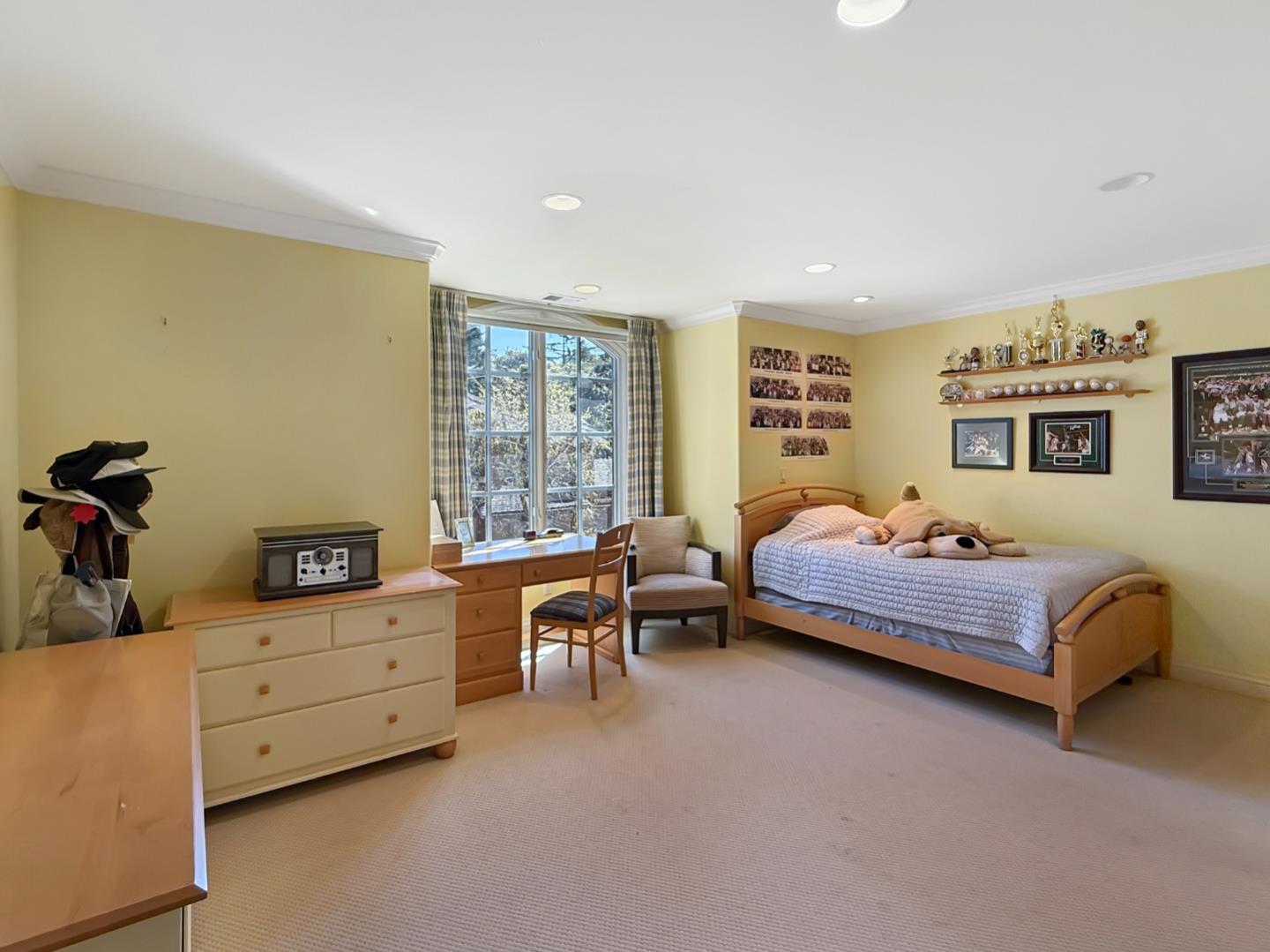 Detail Gallery Image 29 of 52 For 1526 Hillview Dr, Los Altos,  CA 94024 - 5 Beds | 5/1 Baths