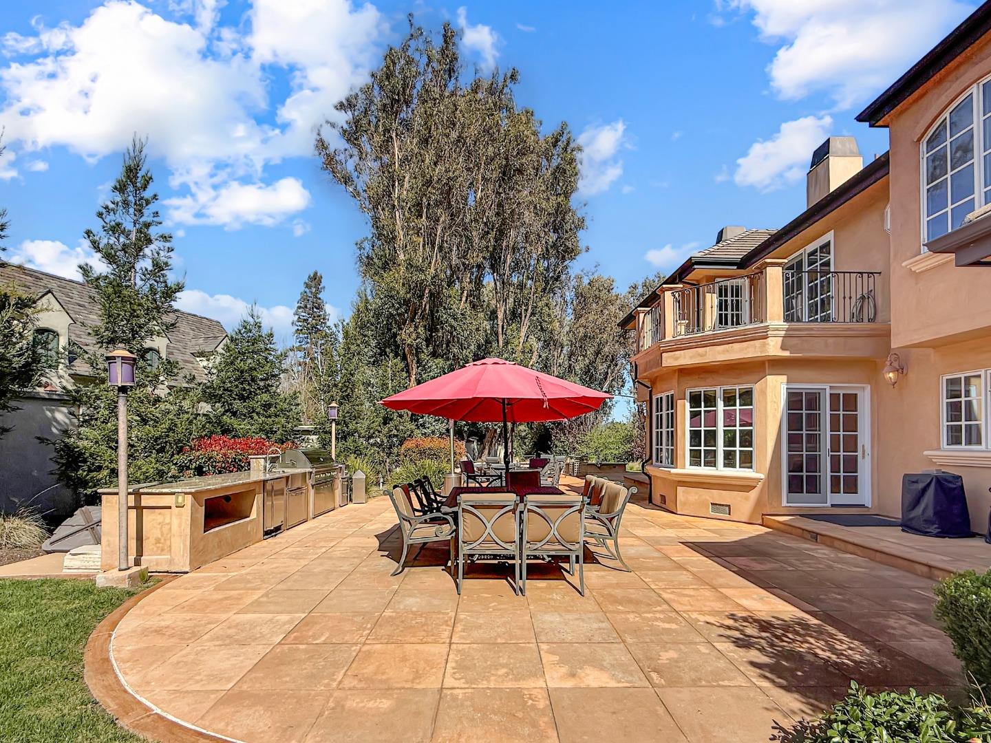 Detail Gallery Image 36 of 52 For 1526 Hillview Dr, Los Altos,  CA 94024 - 5 Beds | 5/1 Baths