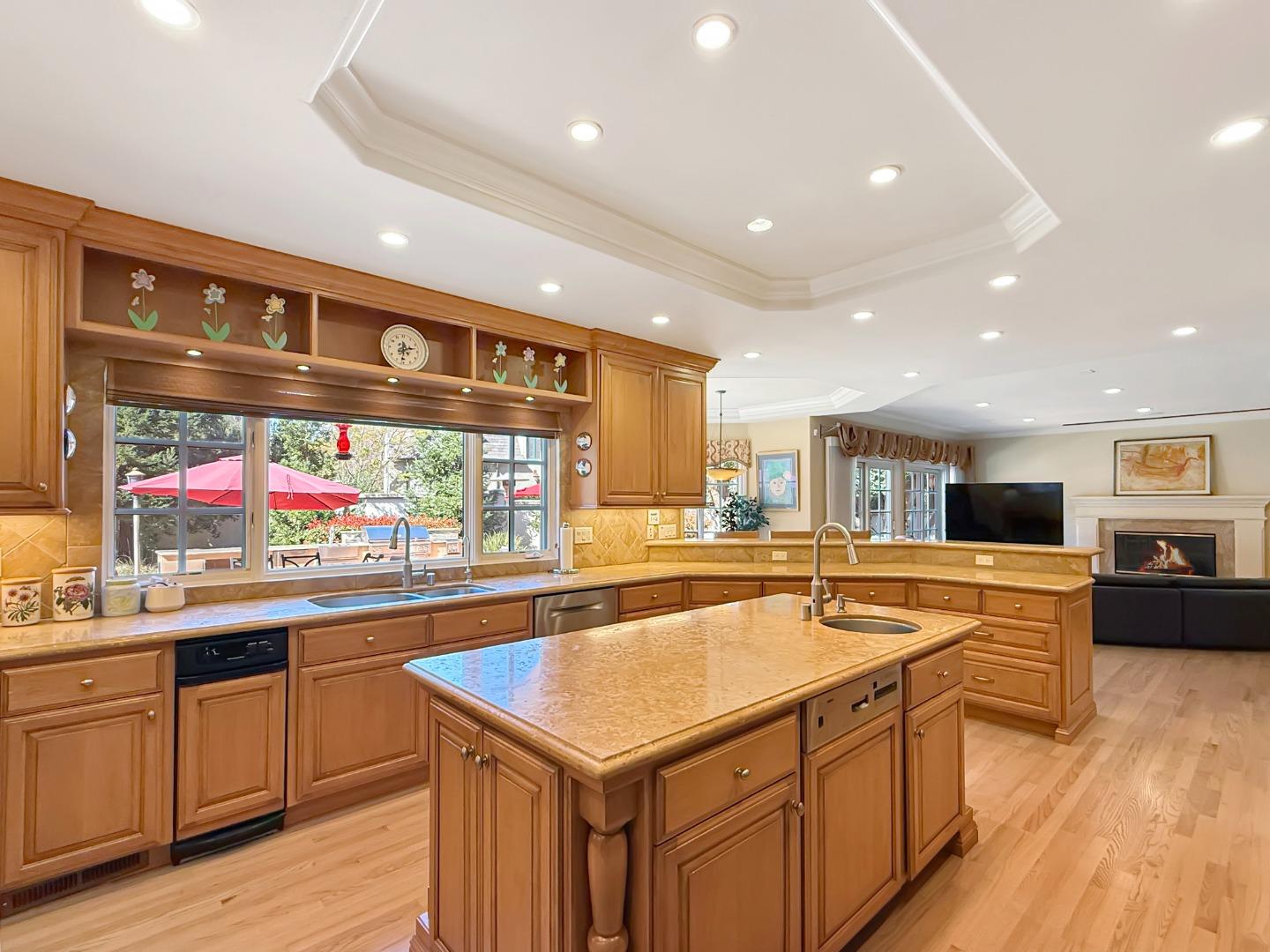 1526 Hillview Drive, Los Altos, CA, 94024