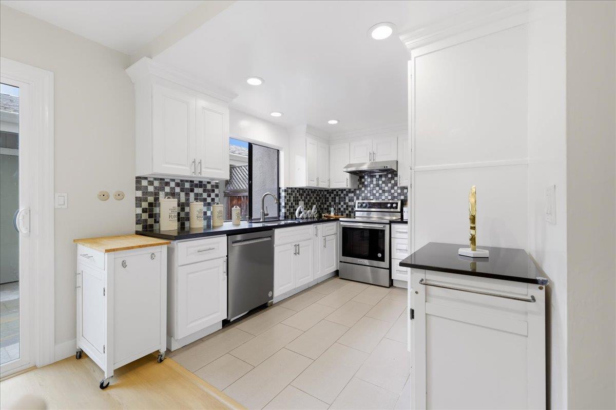 Photo #12: ML82042811 Listing: Photo #12