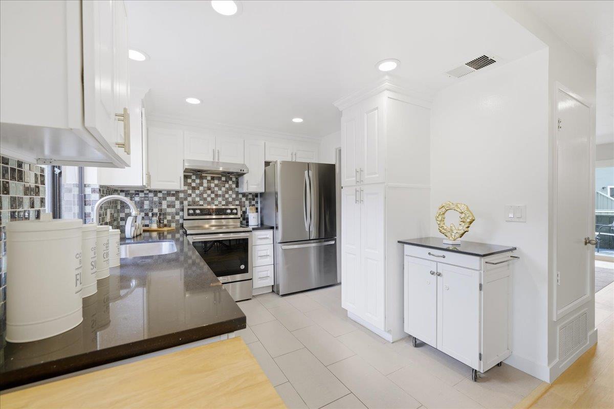 Photo #13: ML82042811 Listing: Photo #13