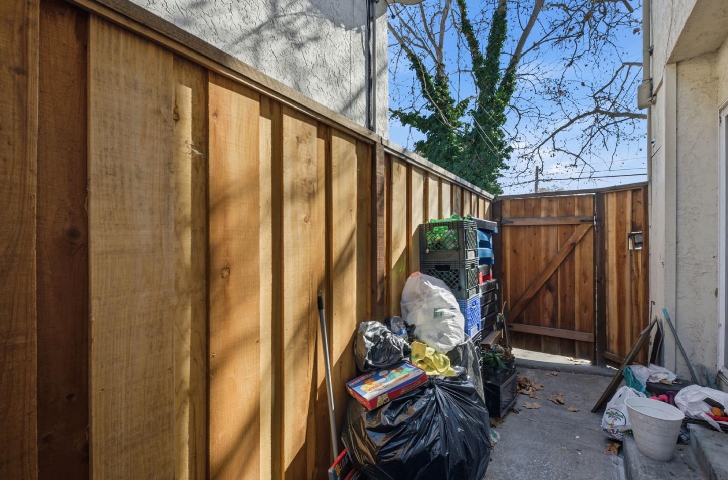 Detail Gallery Image 21 of 52 For 931 Vermont St, San Jose,  CA 95126 - – Beds | – Baths