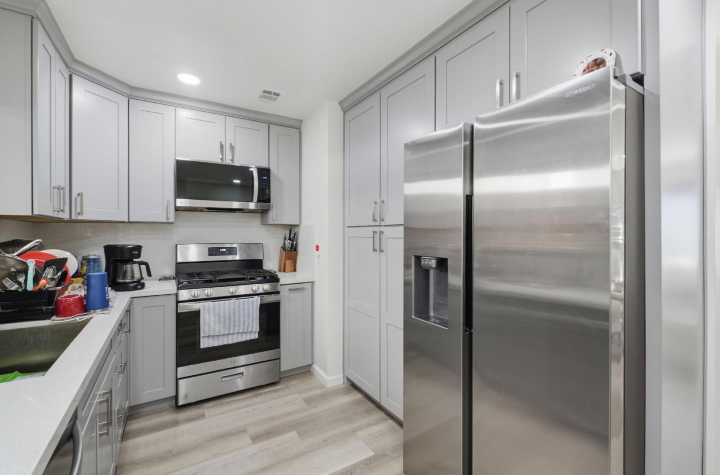 Detail Gallery Image 7 of 52 For 931 Vermont St, San Jose,  CA 95126 - – Beds | – Baths