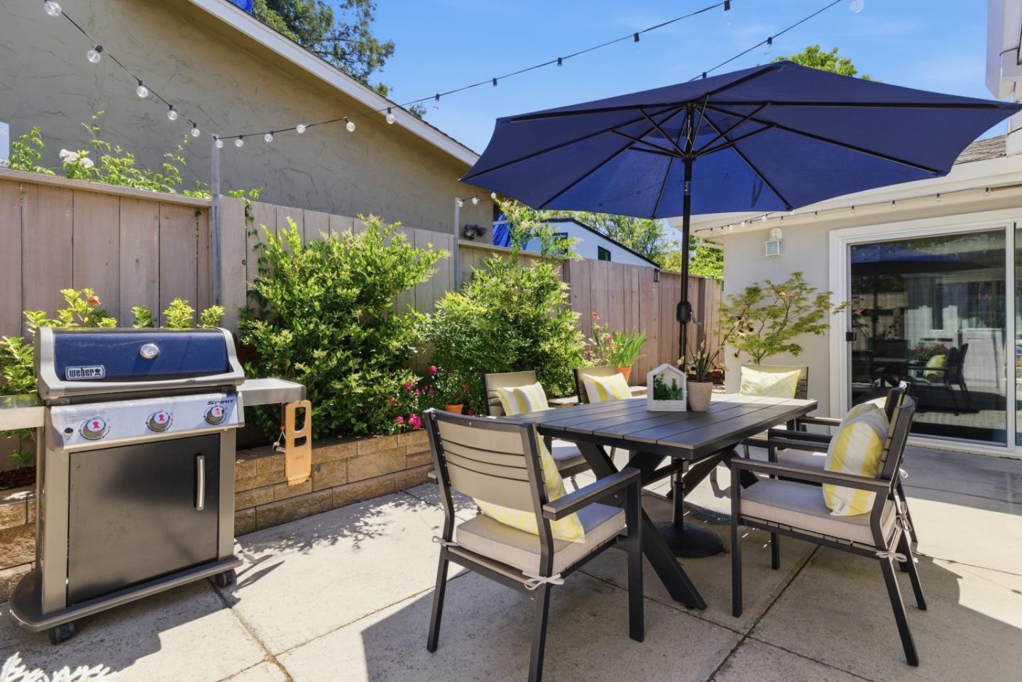 Detail Gallery Image 21 of 70 For 1142 Virginia Ave, Redwood City,  CA 94061 - 3 Beds | 3 Baths