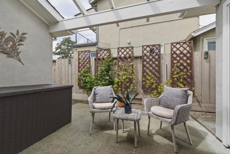 Detail Gallery Image 8 of 70 For 1142 Virginia Ave, Redwood City,  CA 94061 - 3 Beds | 3 Baths