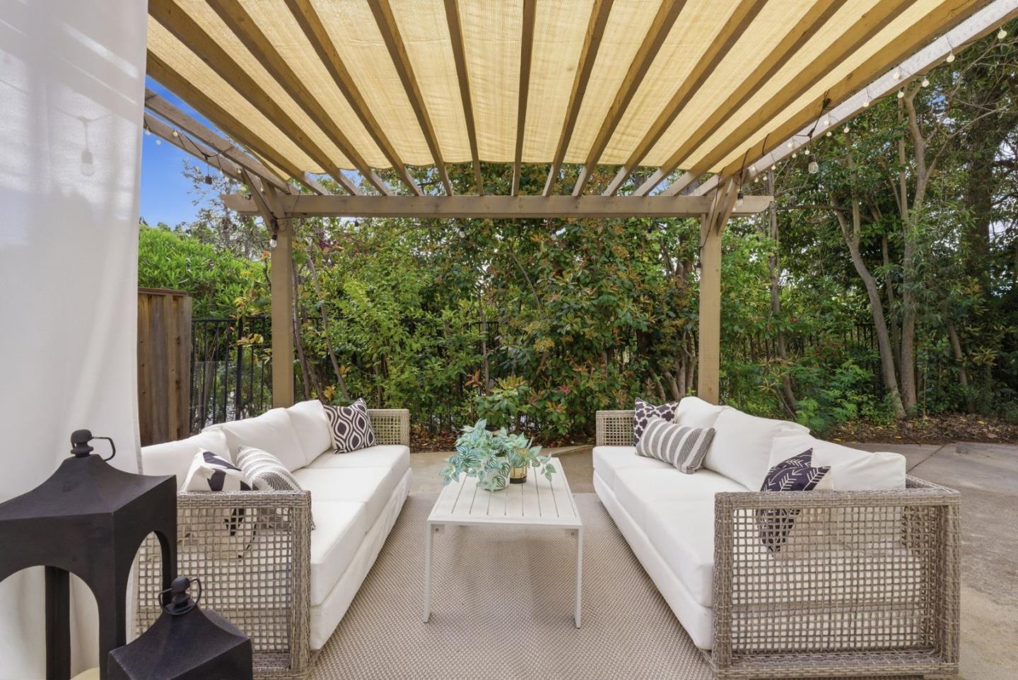 Detail Gallery Image 15 of 23 For 230 Lakeridge Way, San Ramon,  CA 94582 - 3 Beds | 2/1 Baths