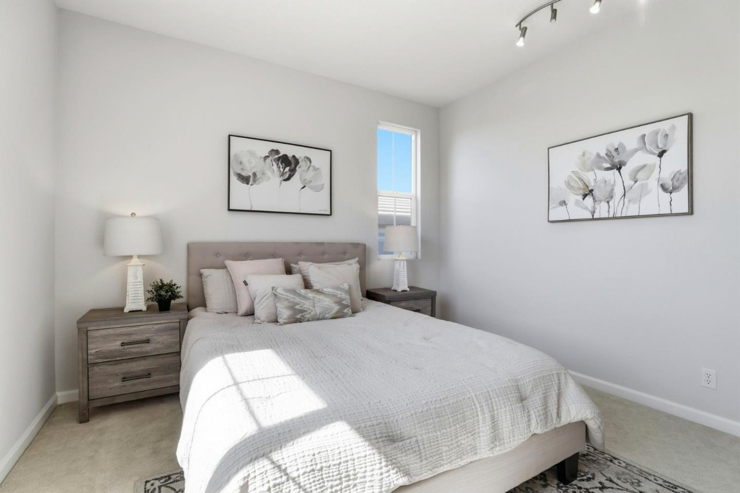 Detail Gallery Image 25 of 42 For 880 Canoas Creek Cir, San Jose,  CA 95136 - 4 Beds | 2/1 Baths