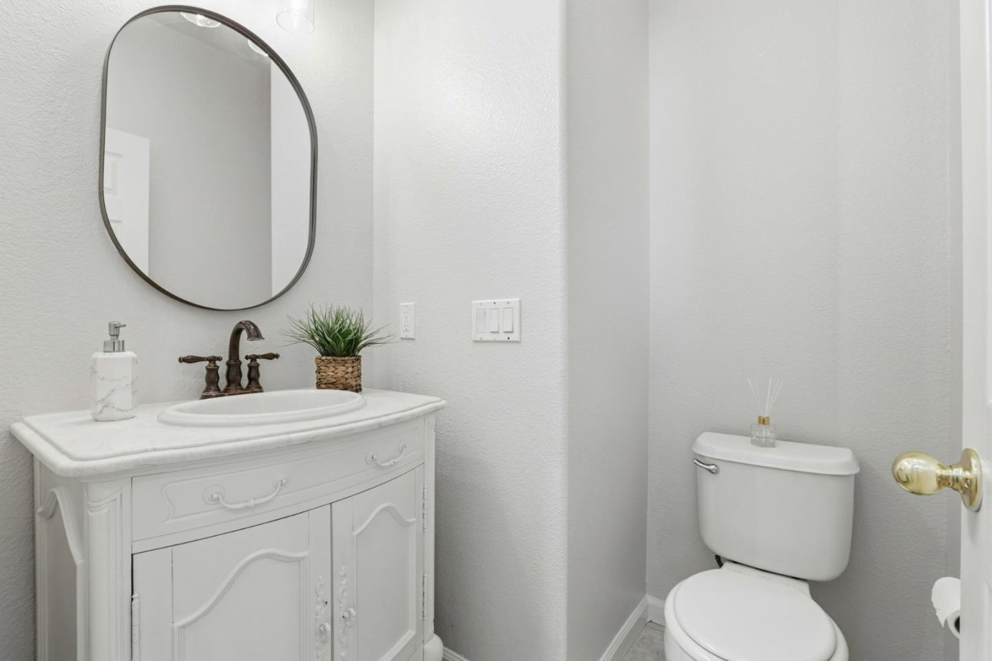 Detail Gallery Image 29 of 42 For 880 Canoas Creek Cir, San Jose,  CA 95136 - 4 Beds | 2/1 Baths