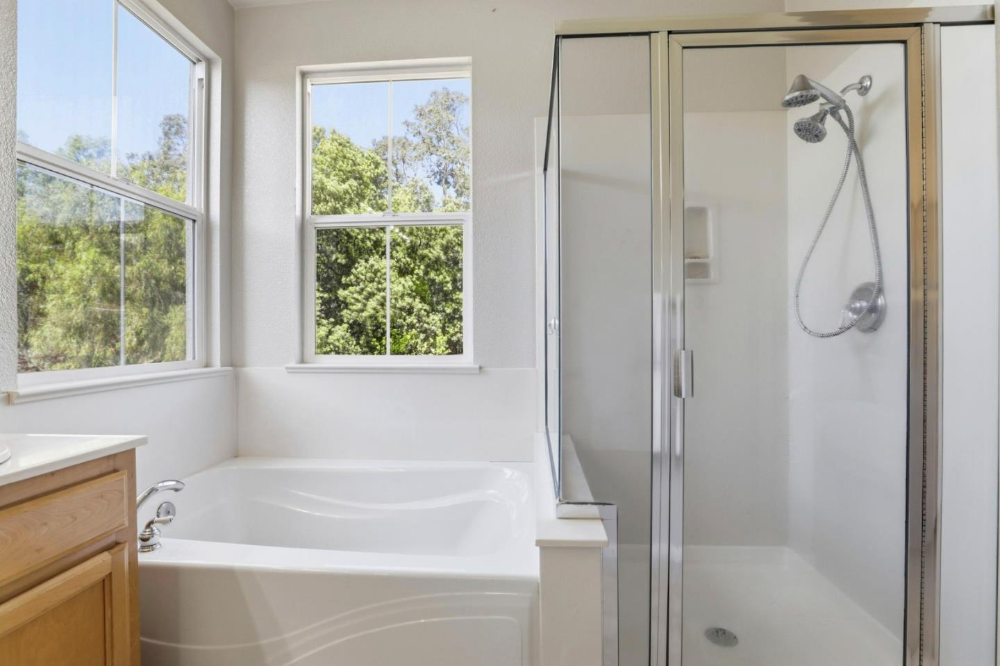 Detail Gallery Image 32 of 42 For 880 Canoas Creek Cir, San Jose,  CA 95136 - 4 Beds | 2/1 Baths