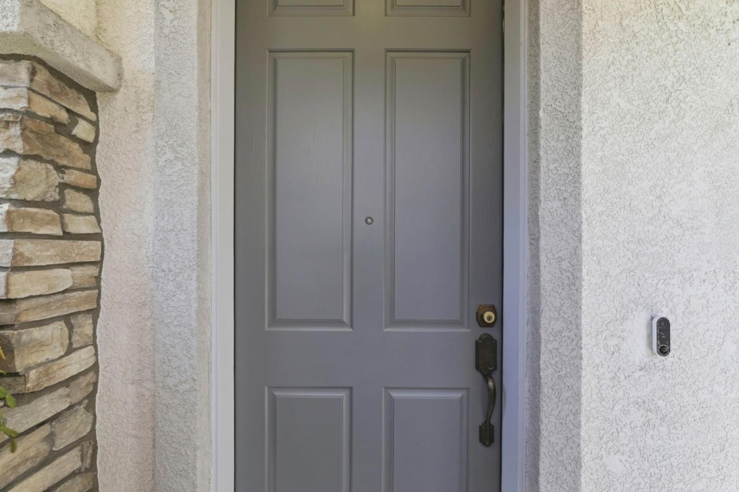 Detail Gallery Image 4 of 42 For 880 Canoas Creek Cir, San Jose,  CA 95136 - 4 Beds | 2/1 Baths