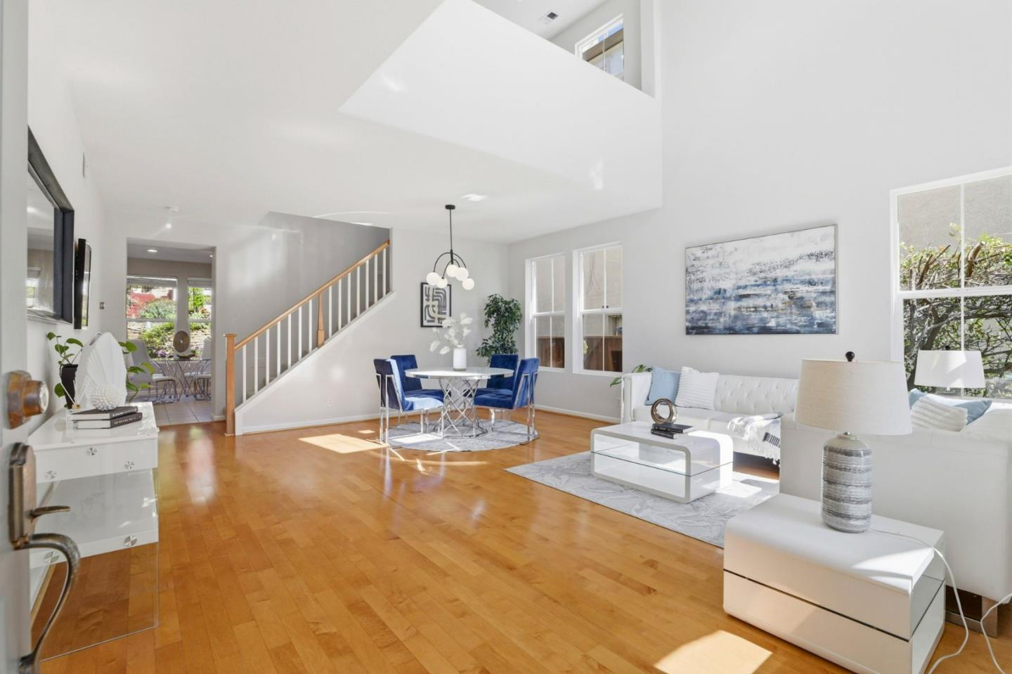 Detail Gallery Image 5 of 42 For 880 Canoas Creek Cir, San Jose,  CA 95136 - 4 Beds | 2/1 Baths