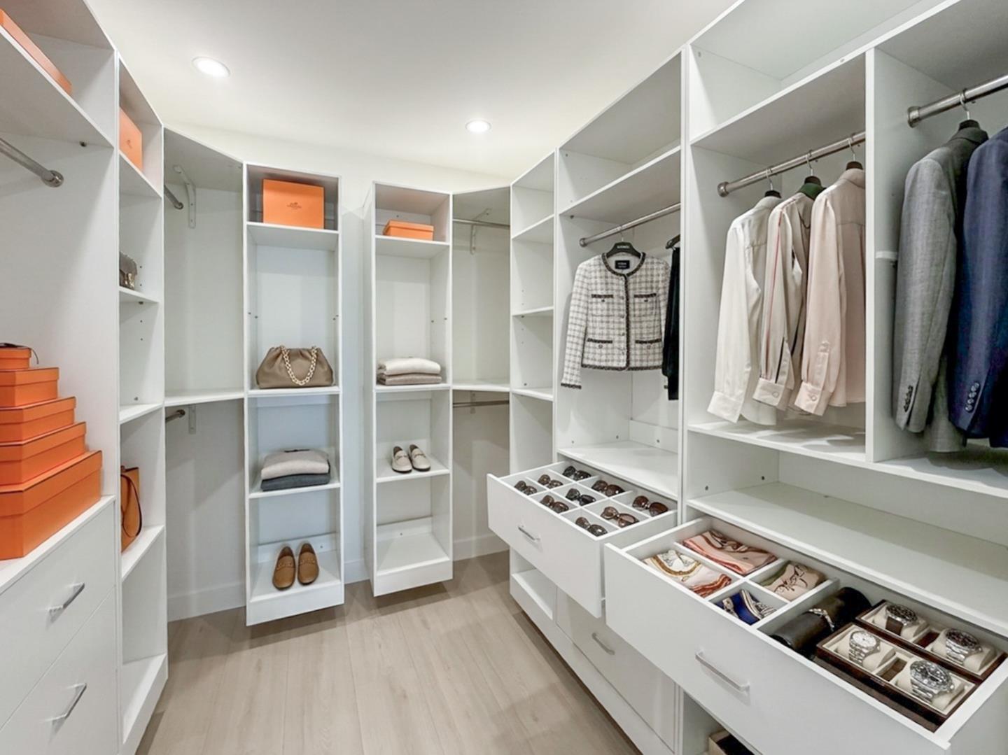 Detail Gallery Image 16 of 17 For 371 Norred Ct, San Jose,  CA 95119 - 4 Beds | 2/1 Baths