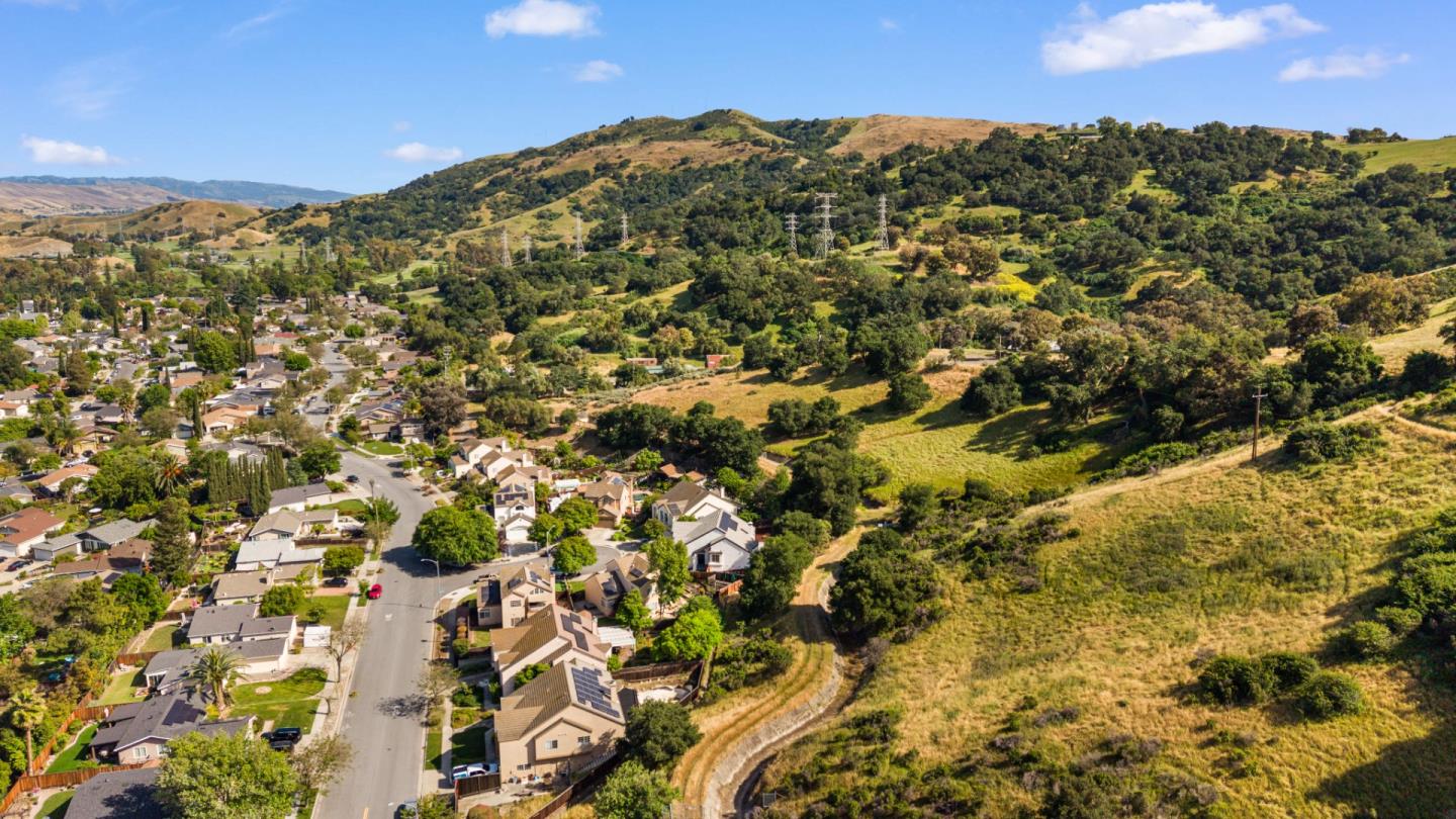 Detail Gallery Image 45 of 47 For 371 Norred Ct, San Jose,  CA 95119 - 4 Beds | 2/1 Baths