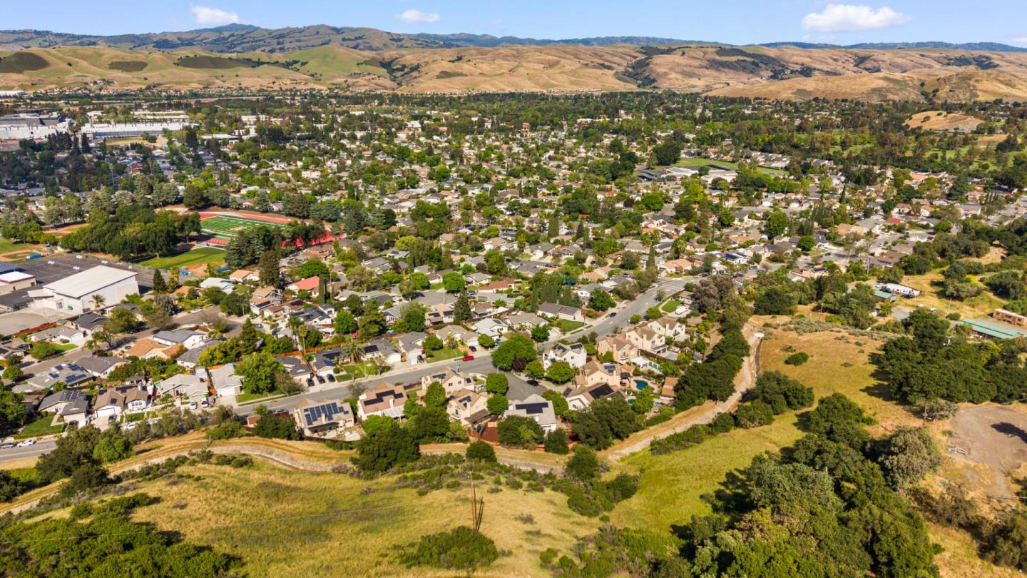 Detail Gallery Image 46 of 47 For 371 Norred Ct, San Jose,  CA 95119 - 4 Beds | 2/1 Baths