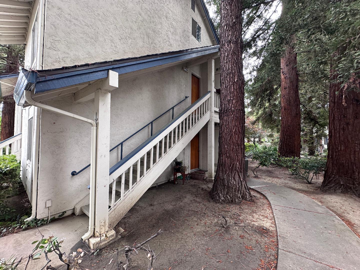 Front Image Thumbnail for ML82042822