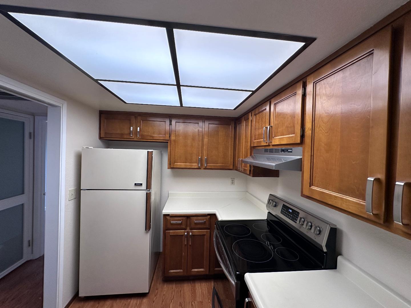 Detail Gallery Image 11 of 24 For 1034 Summermist Ct, San Jose,  CA 95122 - 1 Beds | 1 Baths