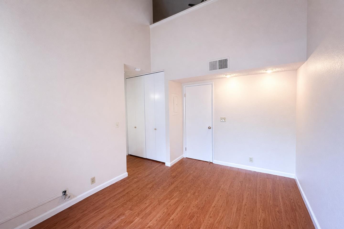 Detail Gallery Image 7 of 24 For 1034 Summermist Ct, San Jose,  CA 95122 - 1 Beds | 1 Baths