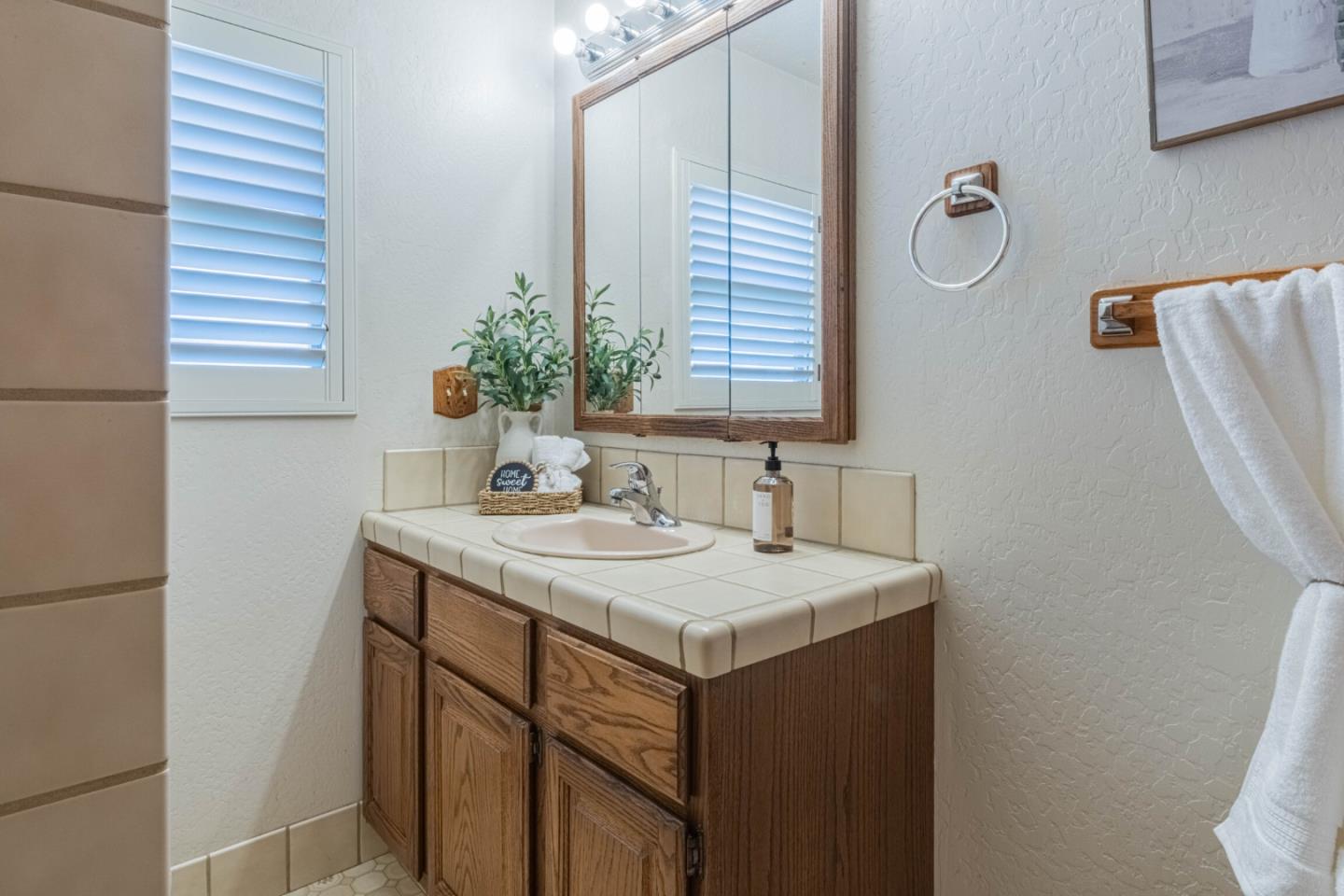 Detail Gallery Image 21 of 39 For 1125 Kimball Ave, Seaside,  CA 93955 - 2 Beds | 1 Baths