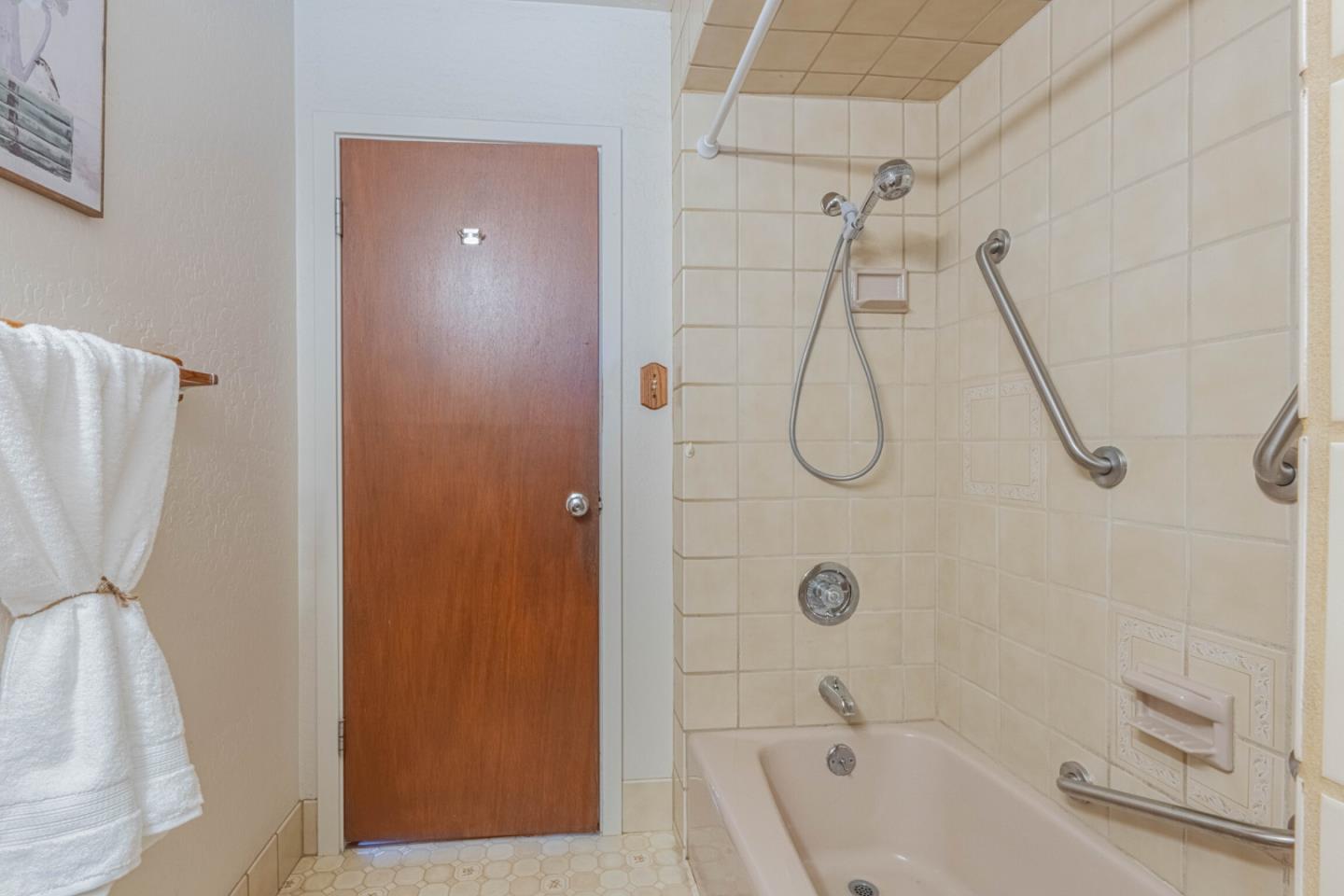 Detail Gallery Image 22 of 39 For 1125 Kimball Ave, Seaside,  CA 93955 - 2 Beds | 1 Baths